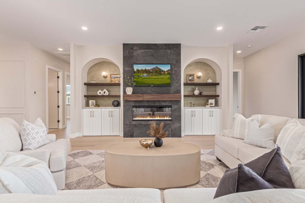 E Verde Ln | Interior View