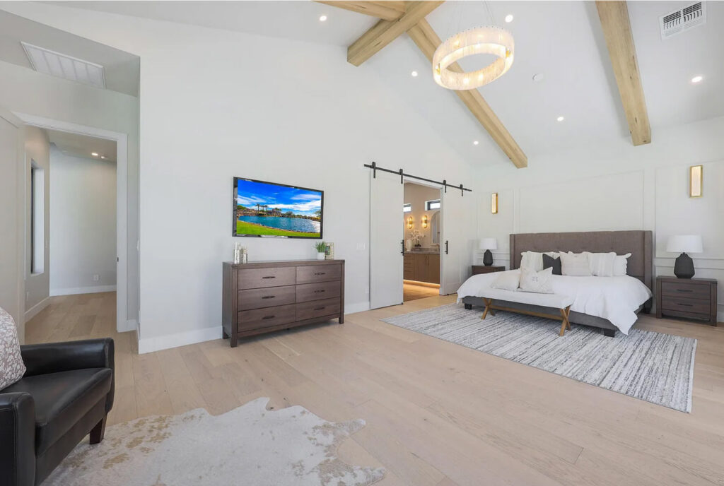 KBBS Development: E Charter Oak