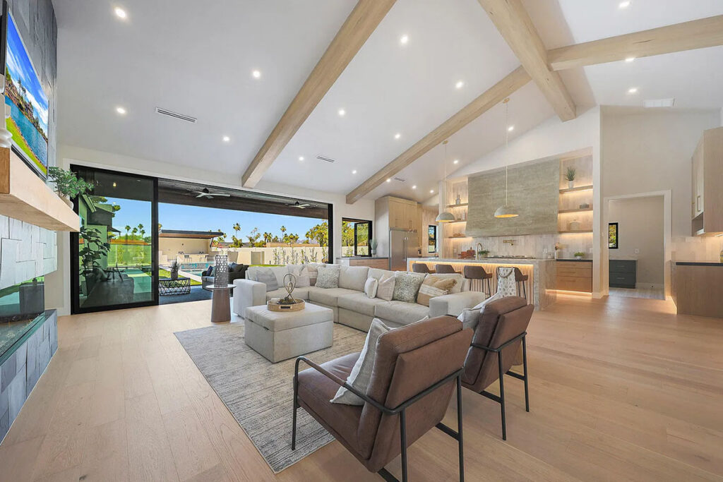 KBBS Development: E Charter Oak